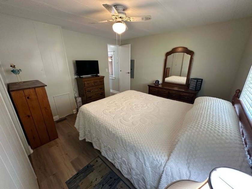 Picture-Perfect, Move-In Ready Home in the Heart of Winter - photo 30