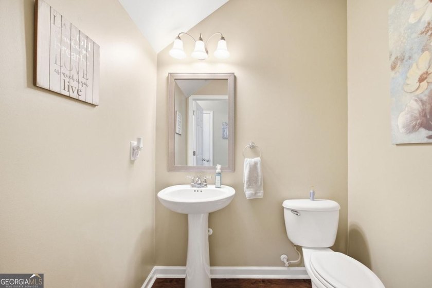 You just found the cleanest and best maintained townhome in - photo 12