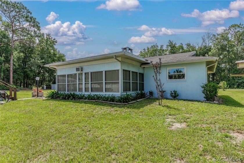 NICE 3/2/2 CONCRETE BLOCK HOME ON .47 ACRE MOL DOUBLE LOT - photo 34