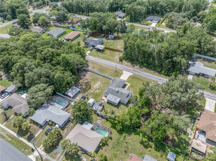 NICE 3/2/2 CONCRETE BLOCK HOME ON .47 ACRE MOL DOUBLE LOT - photo 40