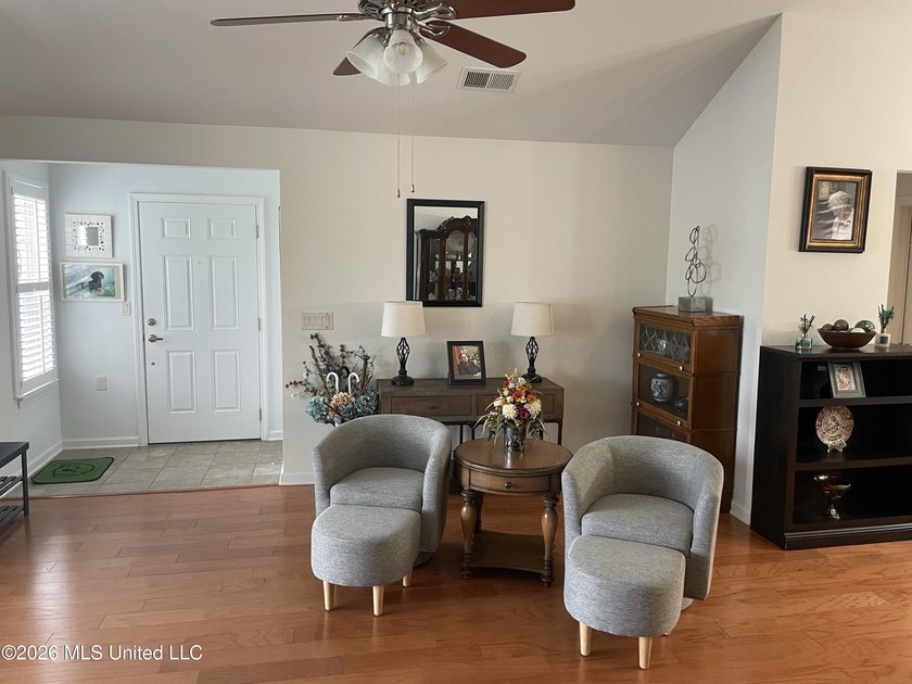 Located with beautiful views all around! The Oaks of Parkview - photo 6