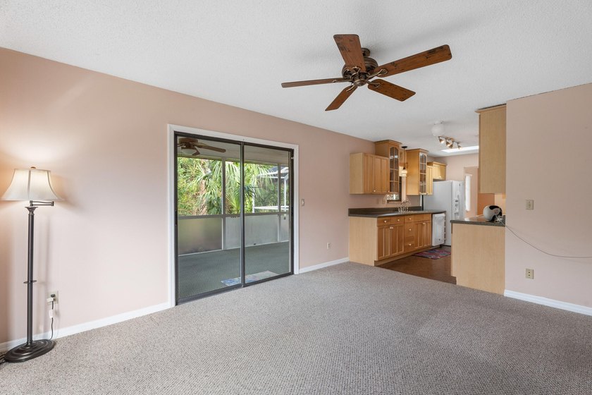 The seller is offering a $10,000 credit! Welcome home to - photo 15