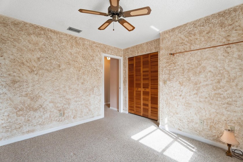 The seller is offering a $10,000 credit! Welcome home to - photo 26