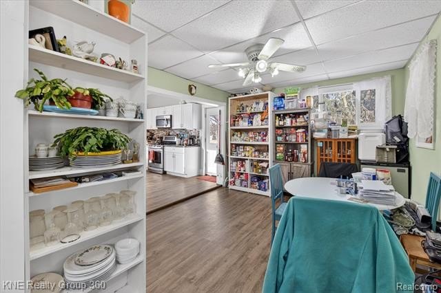 One year home warranty included with sale! Classic charm meets - photo 7