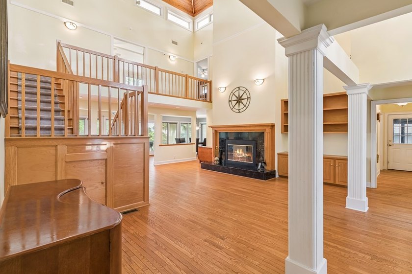 Character and coastal charm come together in this beautiful 3 - photo 9