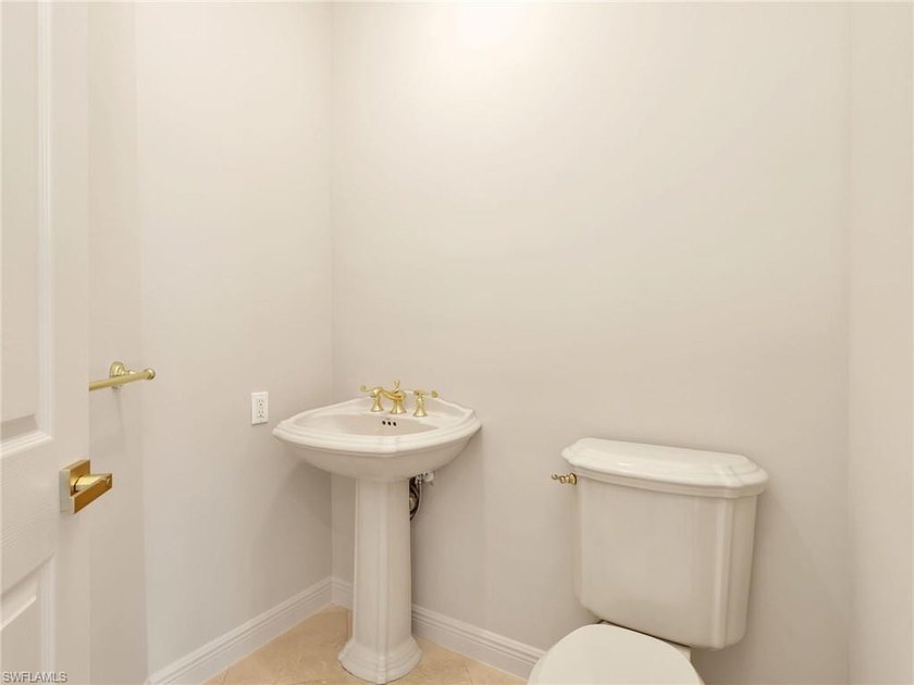 One or more photo(s) has been virtually staged, AI generated or - photo 13