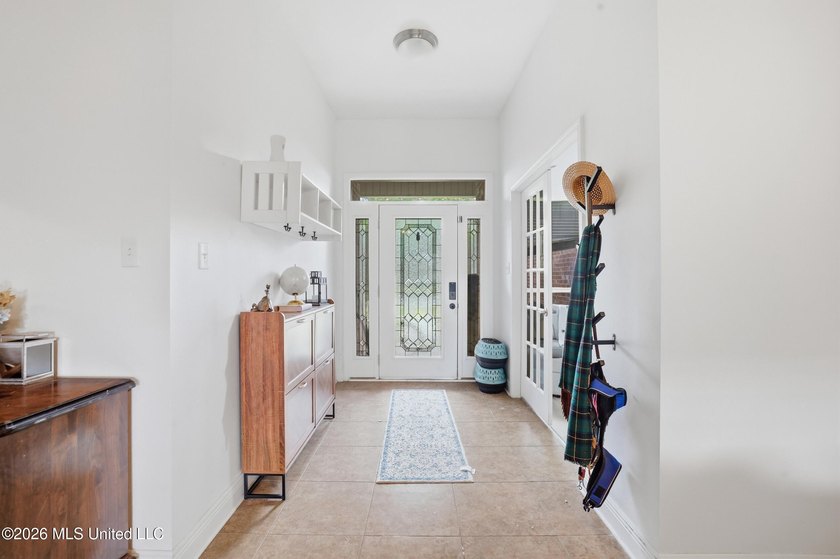Space, comfort, and versatility come together in this - photo 8