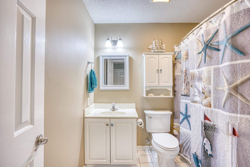 Gorgeous Marina views from this updated 2-bedroom, 2 bath END - photo 18