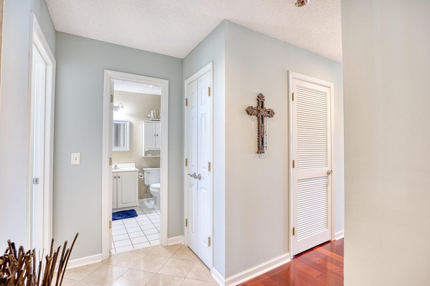Gorgeous Marina views from this updated 2-bedroom, 2 bath END - photo 23