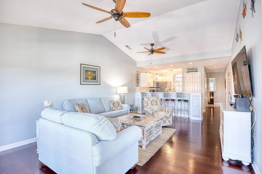 Gorgeous Marina views from this updated 2-bedroom, 2 bath END - photo 28