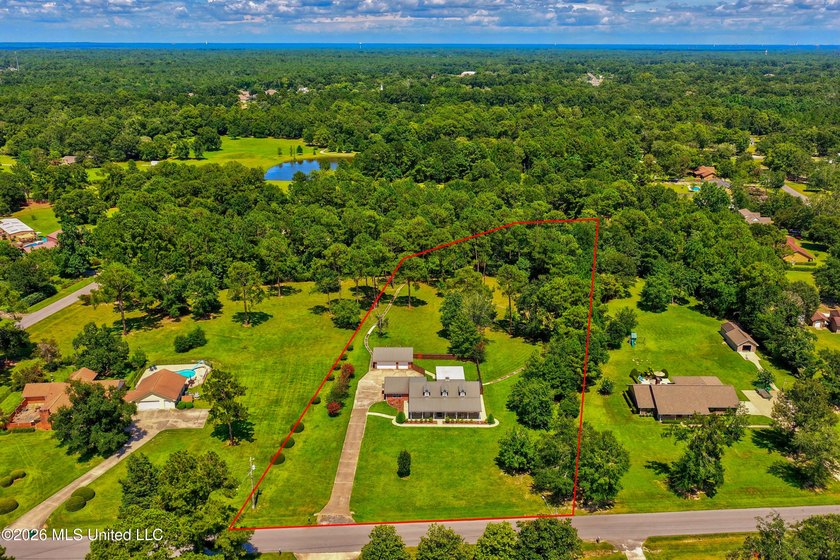 Welcome to 13000 Quail Ridge Road, a spacious property situated - photo 3