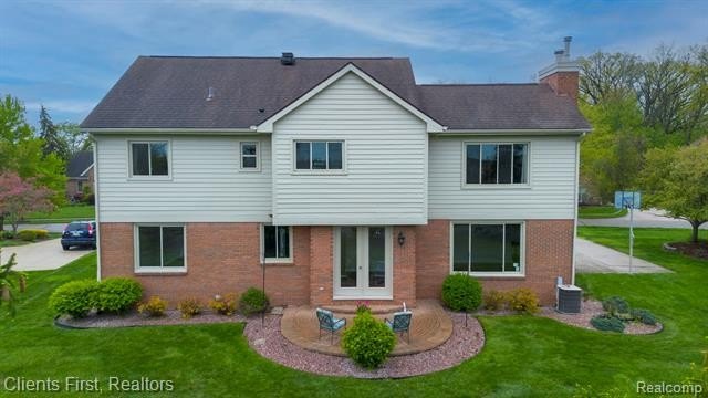 *Open House Sun July 26 1 -3 PM* A rare opportunity to live - photo 8