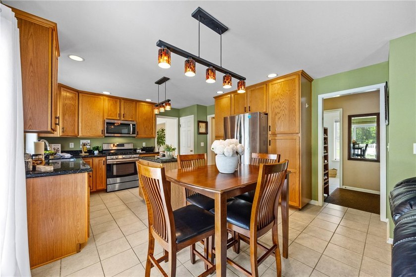 Price Improvement! Welcome to this beautiful 4-bedroom, 2.5-bath - photo 11