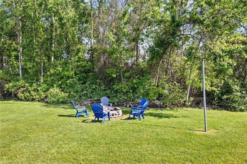 Price Improvement! Welcome to this beautiful 4-bedroom, 2.5-bath - photo 37