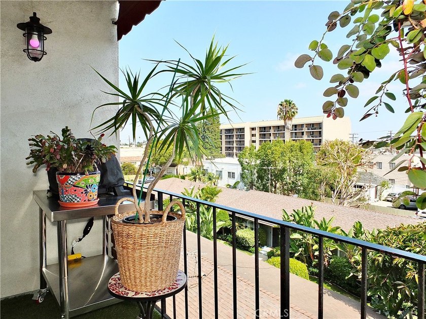 Views, Views, Views! Perched on the top floor of the prestigious - photo 8