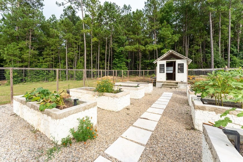 Nestled on 7 breathtaking acres in Putnam County, this - photo 5