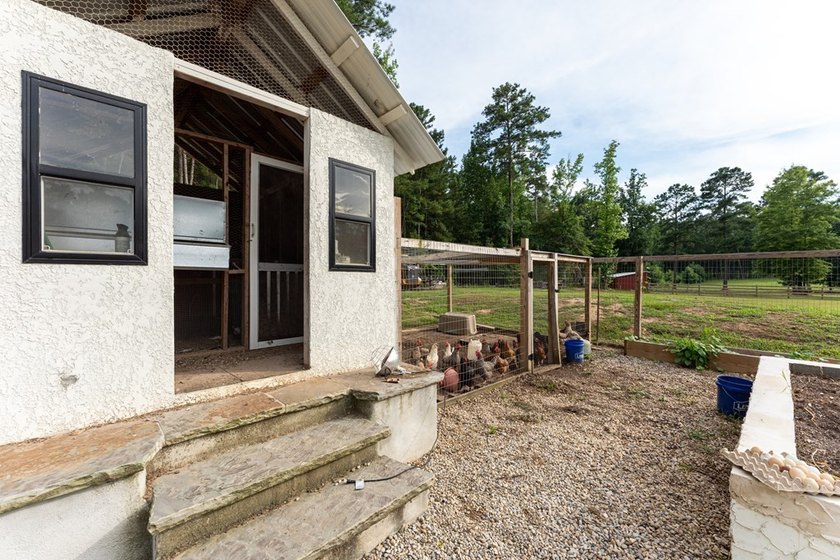 Nestled on 7 breathtaking acres in Putnam County, this - photo 8