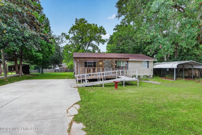 Welcome to 16080 Crestview Drive in Gulfport! Conveniently - photo 5