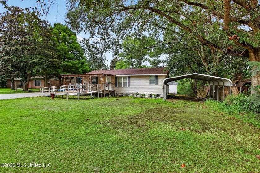 Welcome to 16080 Crestview Drive in Gulfport! Conveniently - photo 6