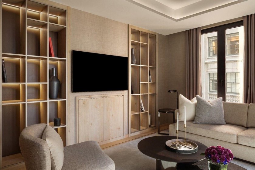 Welcome to Mandarin Oriental Residences, Fifth Avenue. Gilded - photo 6