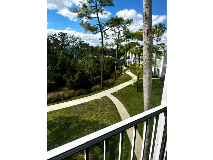 Completely remodeled 2 bedroom, 2 bath condo located on the 3rd - photo 20