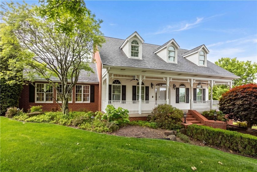 Stunning luxury multi-generational property on a professionally - photo 2