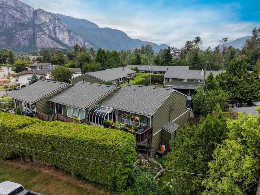 Beautiful corner home in sought-after MOUNTAIN VIEW PLACE! This - photo 25