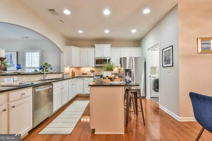Bring all offers - Welcome to 5921 Bellflower Way, a - photo 7