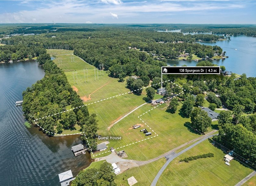 EXTRAORDINARY OPPORTUNITY TO OBTAIN OVER 4 ACRES OF PRIME LEVEL - photo 3