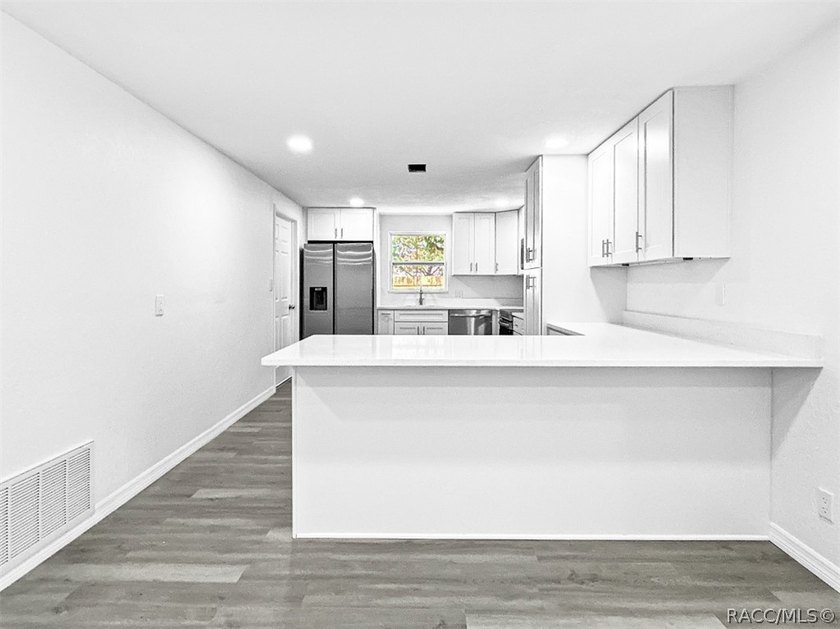 This stunning 3-bedroom, 2-bathroom home has been completely - photo 18