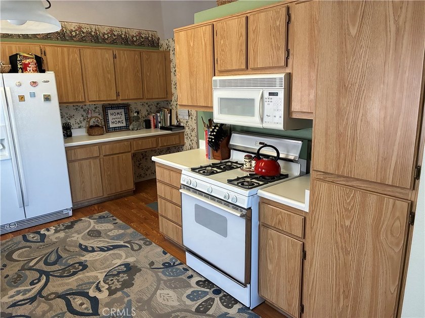 CLEAN READY TO MOVE IN HOME IN HIGHLAND SPRINGS COUNTRY CLUB. A - photo 11