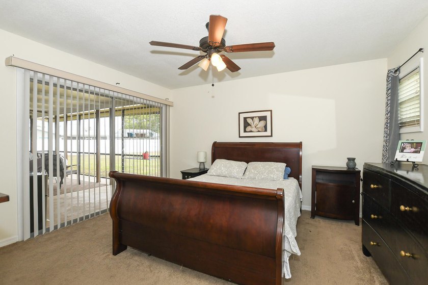 HOME SITS ON 1/3 OF AN ACRE BEAUTIFUL CORNER LOT! UPDATED - photo 15