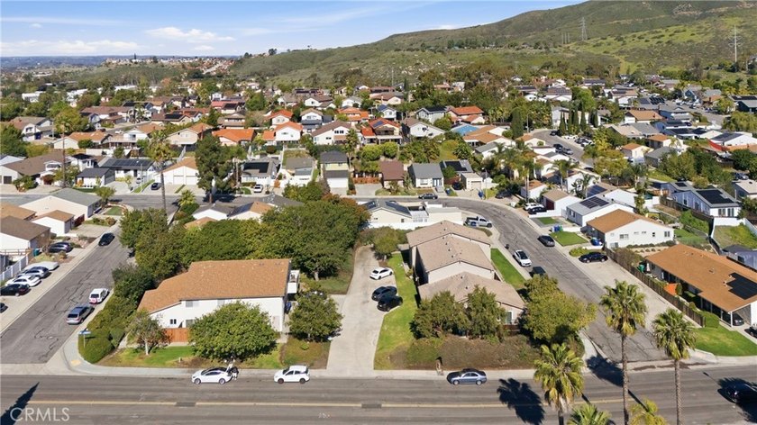 2 bed townhouse in Rancho Penasquitos offering mountain views - photo 23