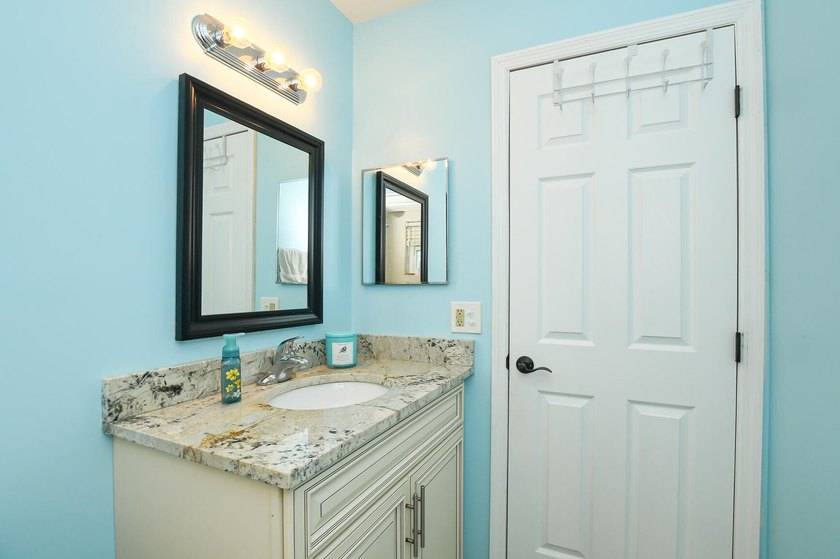 HOME SITS ON 1/3 OF AN ACRE BEAUTIFUL CORNER LOT! UPDATED - photo 23