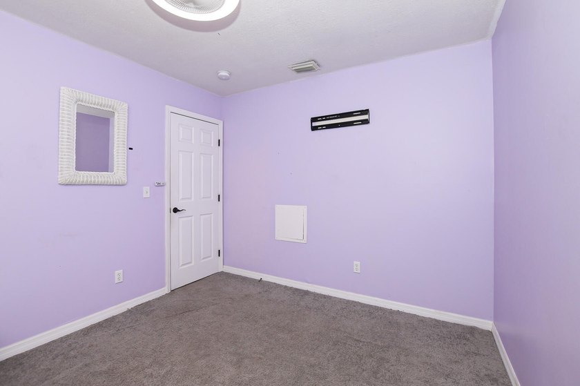 HOME SITS ON 1/3 OF AN ACRE BEAUTIFUL CORNER LOT! UPDATED - photo 24