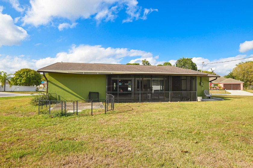HOME SITS ON 1/3 OF AN ACRE BEAUTIFUL CORNER LOT! UPDATED - photo 30
