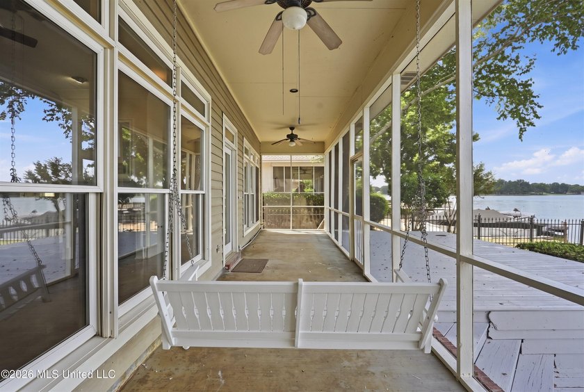 This 3 bedroom 2.5 bath custom built, 1 owner home is ready to - photo 36