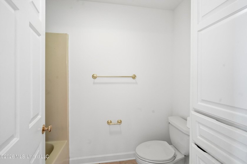This 3 bedroom 2.5 bath custom built, 1 owner home is ready to - photo 45