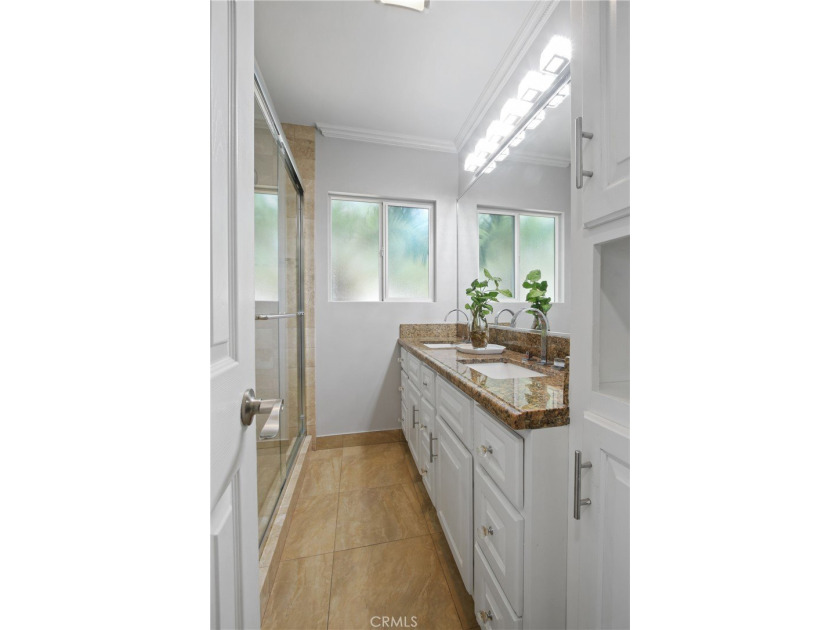 Style, space, and opportunity come together in this beautifully - photo 11
