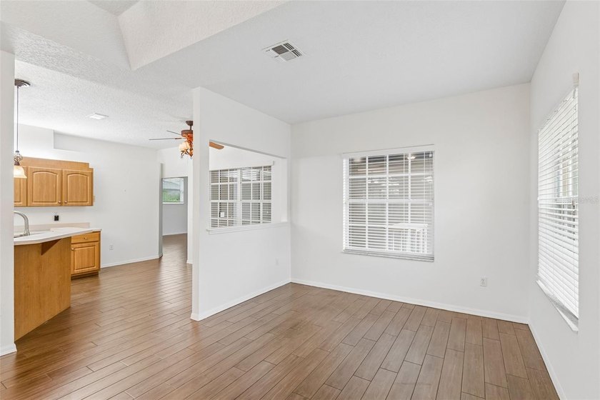 Florida paradise! Welcome home to this impeccably clean - photo 11