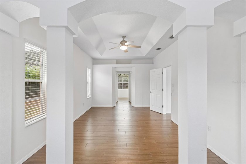 Florida paradise! Welcome home to this impeccably clean - photo 36