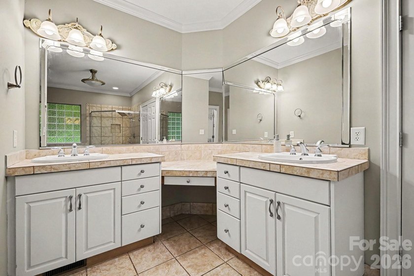 Experience luxury living in the highly sought-after Firethorne - photo 19