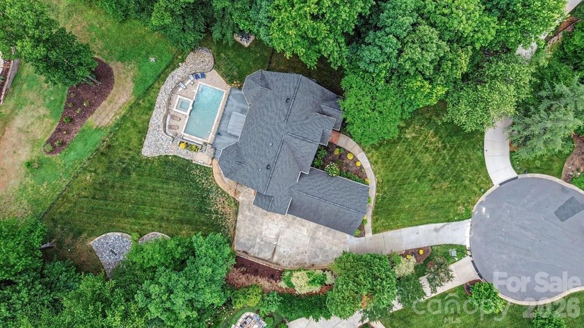 Experience luxury living in the highly sought-after Firethorne - photo 38