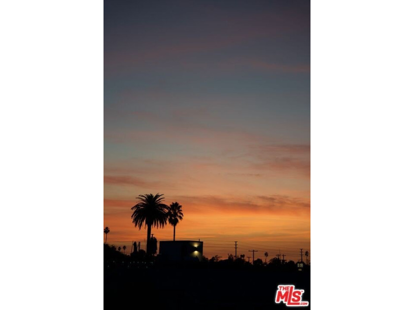 Welcome to 1076 Palms Boulevard - a rare architectural compound - photo 38