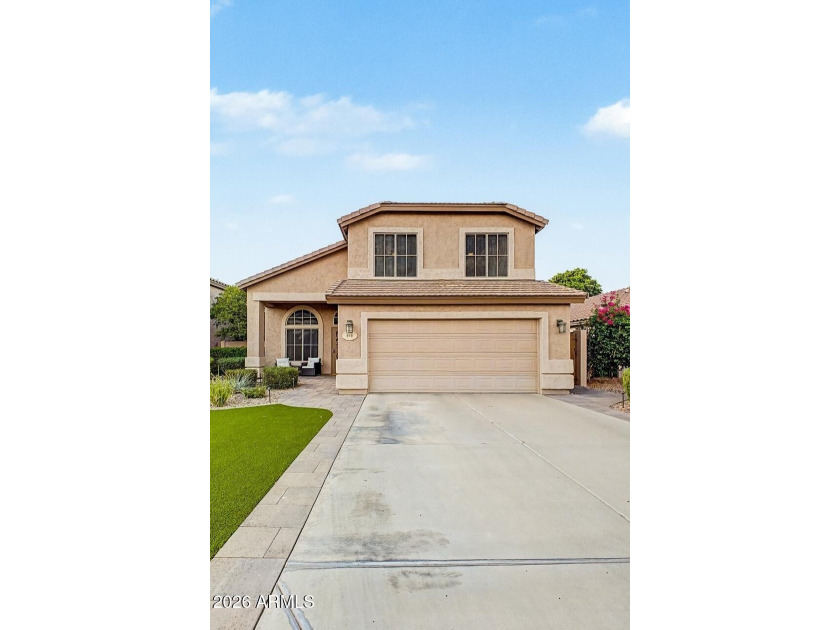 Welcome to this beautifully maintained, original-owner residence - photo 5