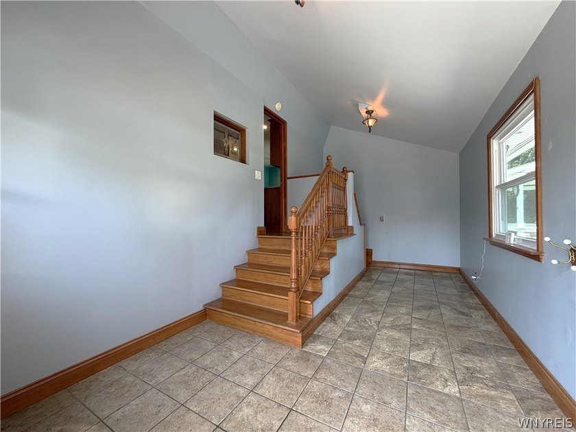 Welcome home to this charming Cape Cod nestled at the very end - photo 18