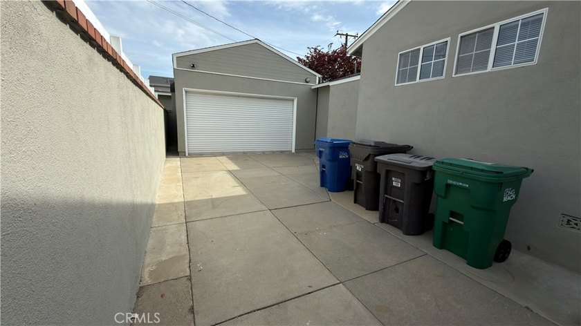 5535 E. Mezzanine Way-South of Conant Area; Very Desirable Long - photo 18