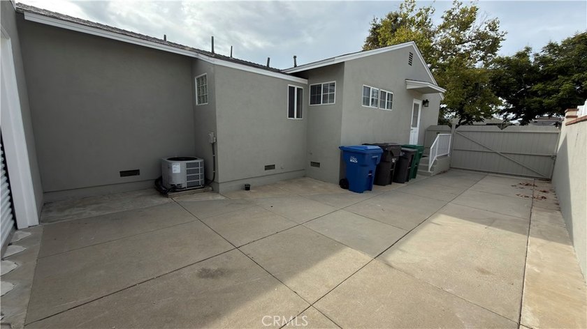 5535 E. Mezzanine Way-South of Conant Area; Very Desirable Long - photo 20