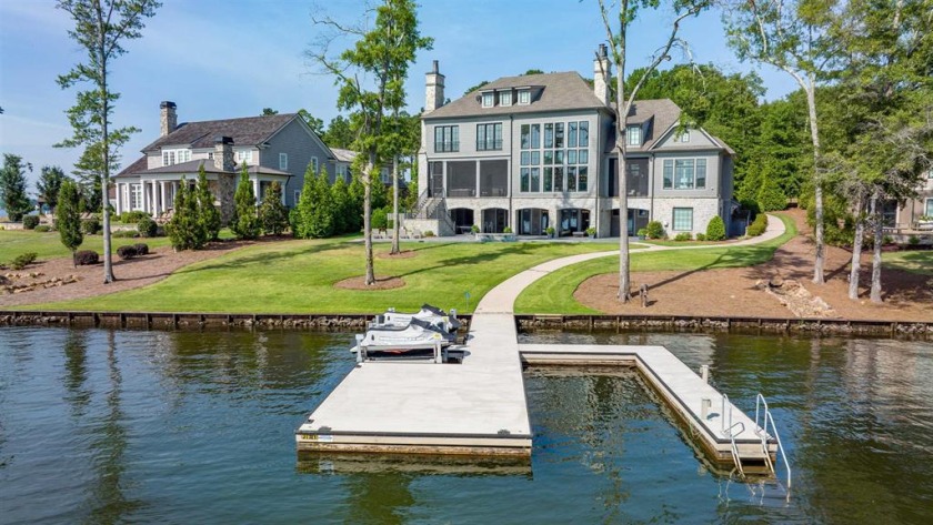 Exceptional Lakefront Home with Breathtaking Views. Under Contrac - photo 6
