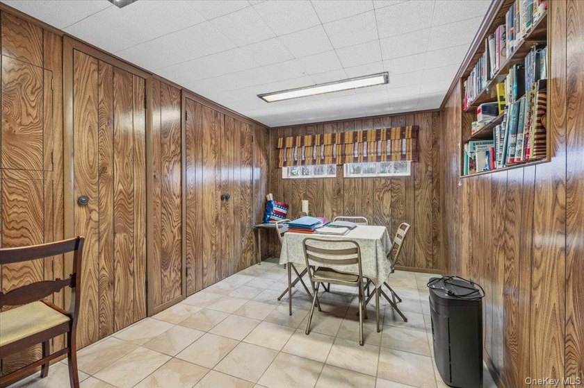 Welcome to 3089 Monterey Drive a Spacious and well-maintained - photo 29